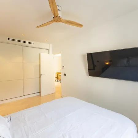 Apartamento Designer Loft With Pool, With Gigantic Terrace And Private Parking & In The Centre Costa Adeje (Tenerife)