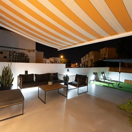 Appartement Designer Loft With Pool, With Gigantic Terrace And Private Parking & In The Centre Costa Adeje (Tenerife)