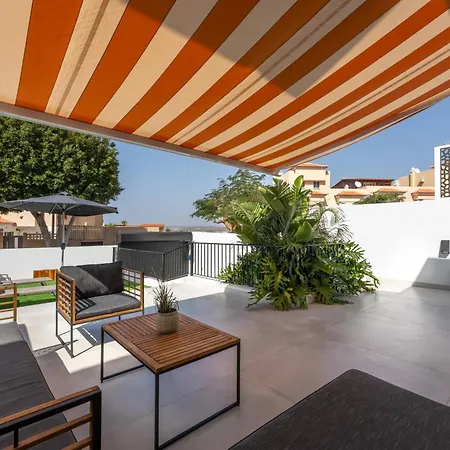 Designer Loft With Pool, With Gigantic Terrace And Private Parking & In The Centre Appartement *