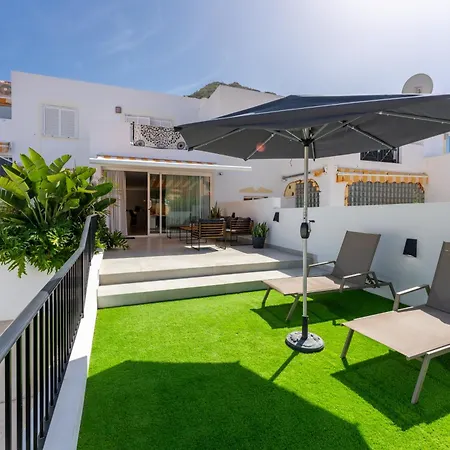 Apartamento Designer Loft With Pool, With Gigantic Terrace And Private Parking & In The Centre Costa Adeje (Tenerife)