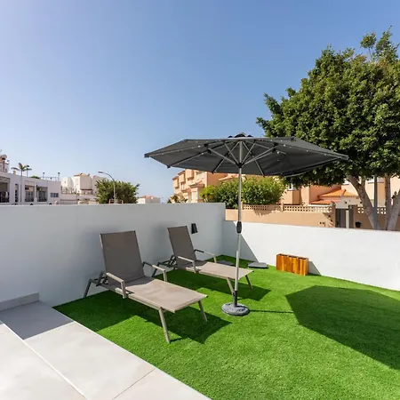 Designer Loft With Pool, With Gigantic Terrace And Private Parking & In The Centre Costa Adeje (Tenerife)