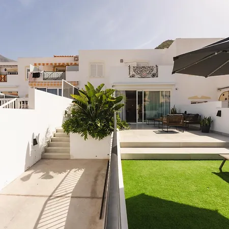 Apartamento Designer Loft With Pool, With Gigantic Terrace And Private Parking & In The Centre